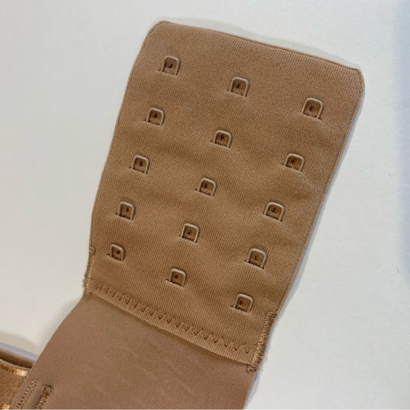 Size 6 KNIX nude wingwoman contour bra 32DD 34DD 32E - Picture 3 of 14